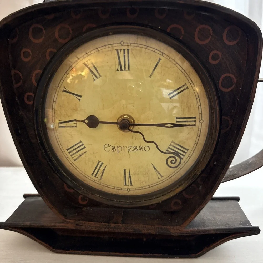 Rustic Metal Expresso Coffee Cup & Saucer Clock 9.25